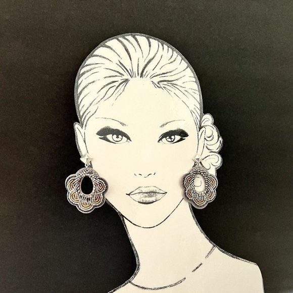 NIB Stella & Dot Dove Statement Earrings Beaded Silver Post - Picture 11 of 11